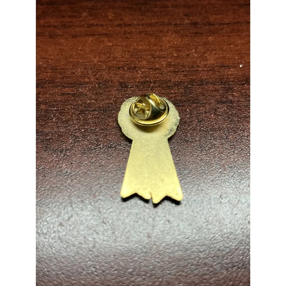 1996 Pacific‎ National Exhibition Blue Ribbon Vancouver Canada Lapel Hat Pin